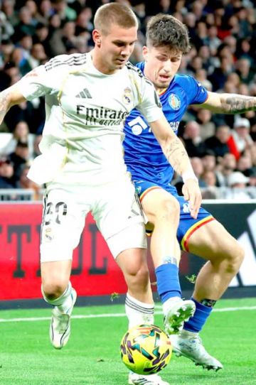El Real Madrid  cae como local y se aleja del líder