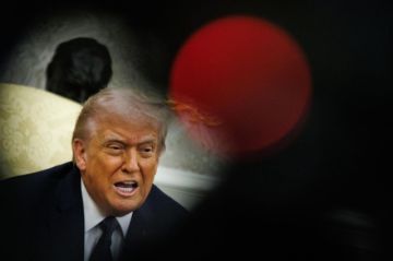 Trump anuncia escolta militar para cruzar Ormuz y seguros "razonables" a las navieras