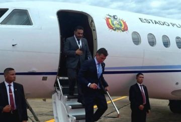 Avión presidencial sufre “fallas inusuales” y aterriza de forma preventiva en El Alto