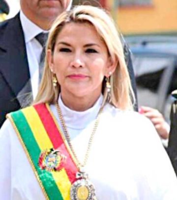 Kast invita a Áñez y ella dice que “será un honor” 