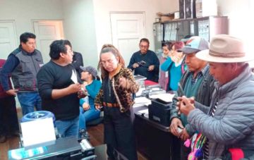 Algunos asambleístas toman oficina de la presidencia de la ALD