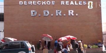Aprueban procesos contra exfuncionarios de derechos reales en La Paz