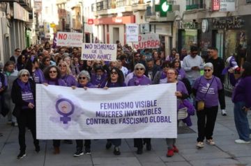 El ‘No a la guerra’ se cuela entre las reivindicaciones del 8M