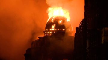 Escocia: Un incendio en Glasgow destruyó parte de un edificio histórico