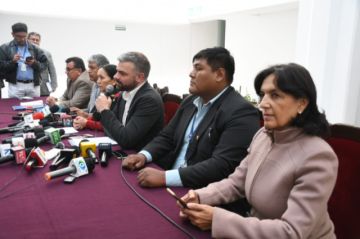 Libre pide a Lara convocar a la ALP para interpelar a ministros por billetes del accidente aéreo