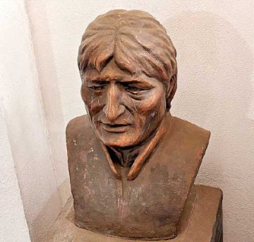 Morales protesta por el retiro de su busto