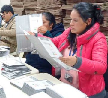 TED arranca con el armado de las 2.340 maletas electorales