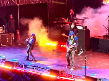 Rata Blanca desató la locura del rock en La Paz