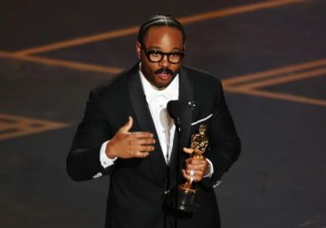 Oscars: Sinners se lleva tres estatuillas en lo que lleva la noche
