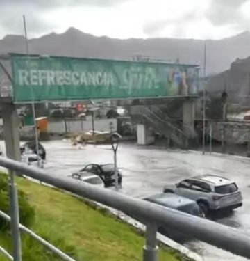 La Paz: Granizada y lluvia provocan desborde del río Koani