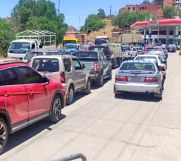 Sucre: Falta de combustible en domingo genera mayor demanda en lunes