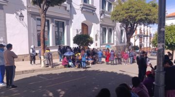 Municipales declaran paro de 24 horas exigiendo que se resuelva legalidad de la Alcaldía de Potosí