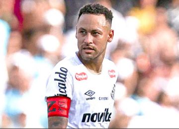 Neymar pasa en blanco  en el partido de evaluación