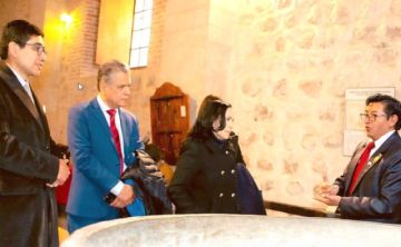 La embajadora dominicana visitó la Casa de Moneda