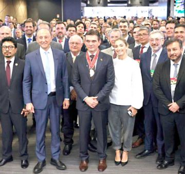 Gobierno anuncia cuatro reformas e invita a Brasil a invertir en el país