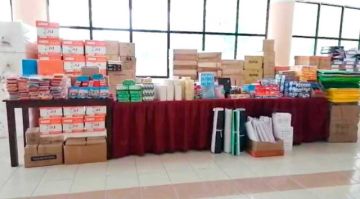 Las escuelas se quedan sin material por crisis municipal