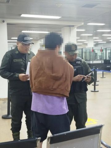 Presunto criminal que escapó fue atrapado en el aeropuerto de Viru Viru 
