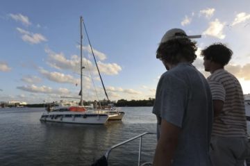 Zarpan los dos últimos barcos de México hacia Cuba con ayuda humanitaria