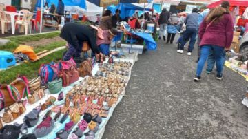 Comercios en alrededores de recintos electorales generan movimiento económico