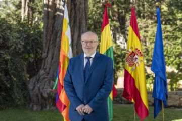 Embajador de España califica de transparente la jornada electoral en Bolivia