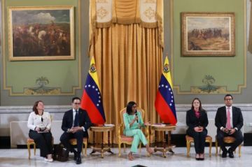 Delcy Rodríguez informa que diplomáticos de Venezuela viajarán a EE.UU.