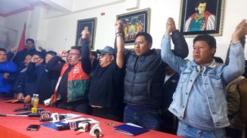 Transporte de La Paz y El Alto confirma paro indefinido desde este jueves