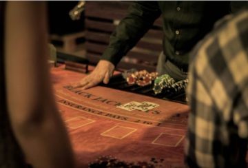 Ruleta, blackjack y tragamonedas: los clásicos del juego en línea