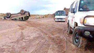 Vuelco de vehículo de YLB  deja tres personas heridas