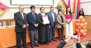 La carrera de Trabajo Social de la UATF logra acreditarse ante el CEUB