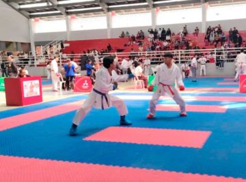 Santa Cruz gana el Nacional de Karate