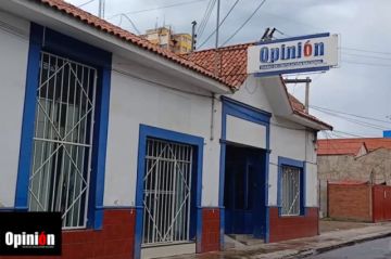 Trabajadores de Opinión se despiden del periódico cochabambino