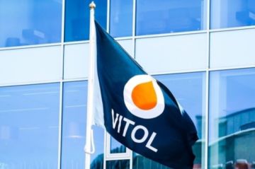 YPFB firma adenda con Vitol para elevar estándares de calidad de combustibles