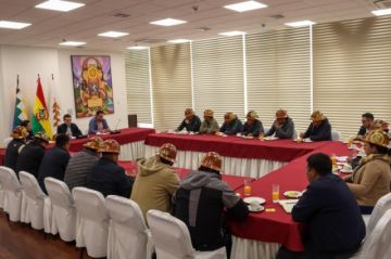 Ley de mineria agil: Presidente Paz se reúne con Fedecomin La Paz