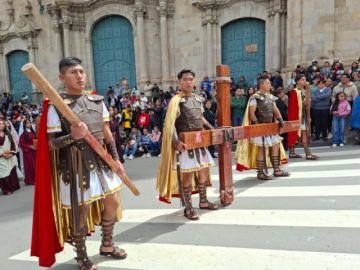 Vía Crucis del Colegio Franciscano continúa en Semana Santa