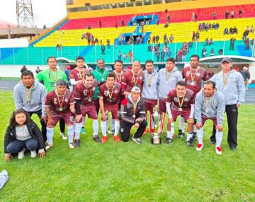 El subcampeón Leyendas, de La Paz.