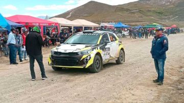 Pilotos potosinos mandan en el nacional de automovilismo