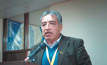 Autoridades educativas vigilan clima frío en Potosí