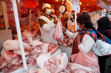 Proyectan exportar 1.000 toneladas de carne porcina boliviana por mes a cuatro países 