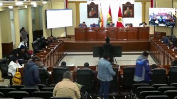 Se instala sesión para elegir a gobernador o gobernadora ante renuncia de Jhonny Mamani