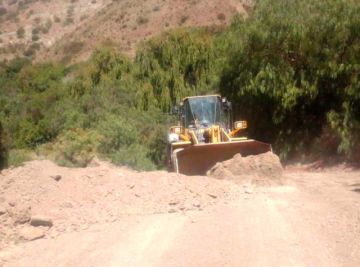 Sedeca cumple con el trabajo de mantenimiento de vías camineras