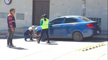 Controlan la radicatoria de placas para los taxis de la ciudad de Potosí