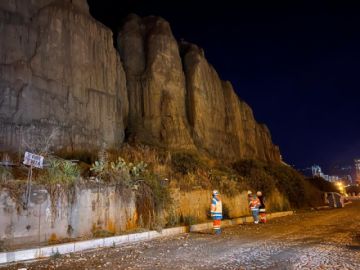 La Paz: Desprendimiento de material de un cerro causa susto en Achumani