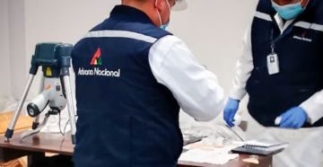 Cuatro aprehendidos e investigación en curso por presunto sobreprecio de escáner de la Aduana