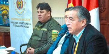 Piden a directores distritales apoyar prevención de violencia en entornos escolares