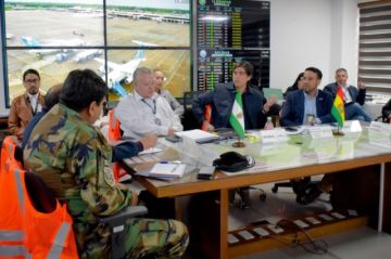 Mauricio Zamora convoca a instituciones para mejorar el servicio en el aeropuerto de Viru Viru