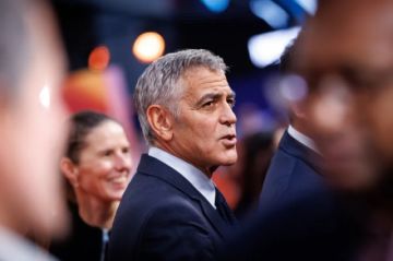 George Clooney califica de «crimen de guerra» las amenazas de Trump de acabar con Irán