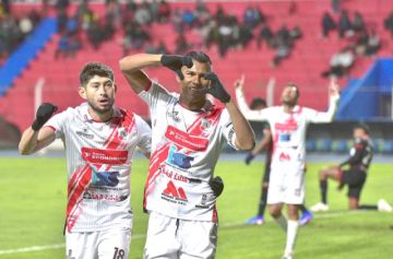 Nacional Potosí vence a FC Universitario