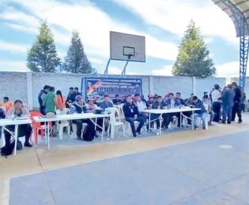 Cochabamba: Transporte frena bloqueos, por ahora
