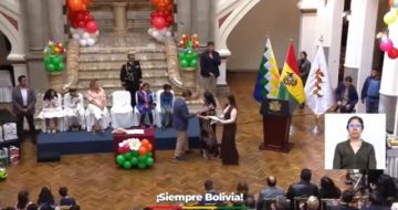 Gobierno recibe la ley 1636 orientado a proteger la integridad de la niñez en entornos digitales