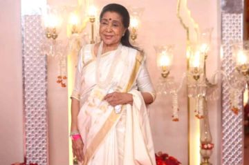 Muere Asha Bhosle, la voz de Bollywood y la artista más grabada de la historia